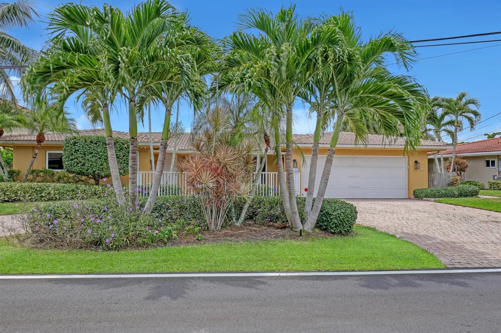 2100 NE 30th Court Lighthouse Point, FL 33064