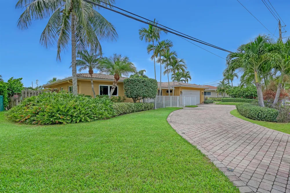 2100 NE 30th Court Lighthouse Point, FL 33064