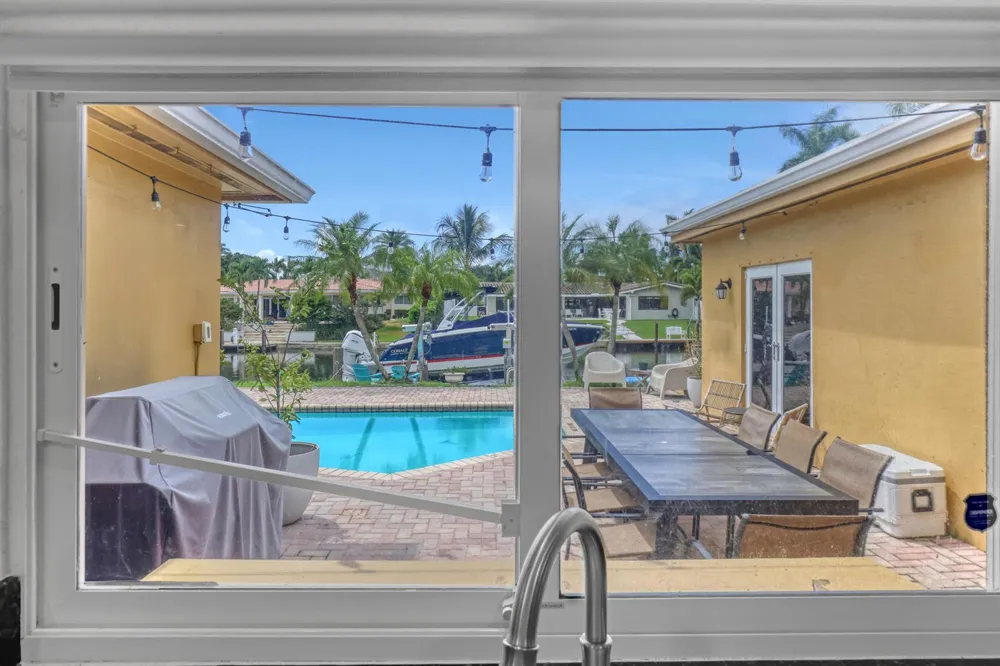 2100 NE 30th Court Lighthouse Point, FL 33064