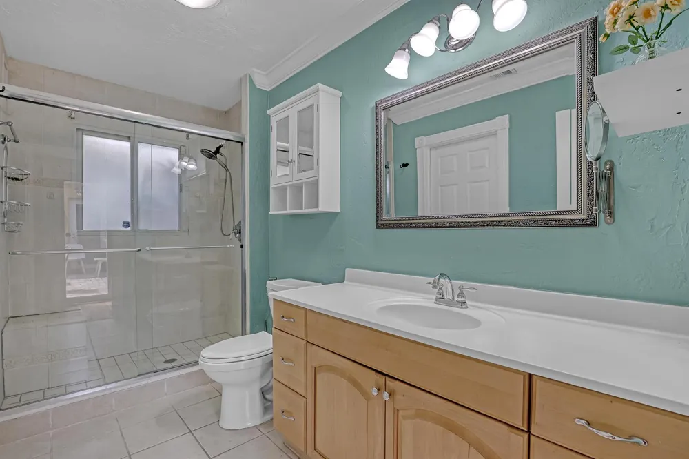 2100 NE 30th Court Lighthouse Point, FL 33064