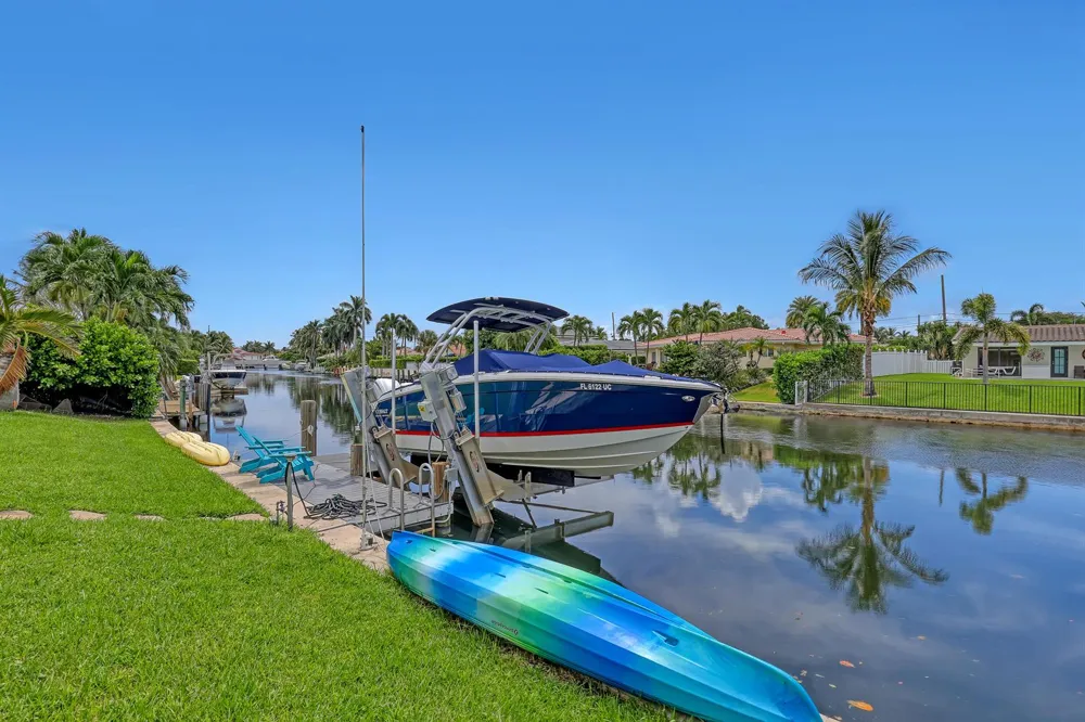 2100 NE 30th Court Lighthouse Point, FL 33064