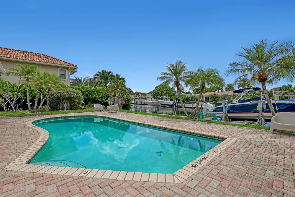 2100 NE 30th Court Lighthouse Point, FL 33064