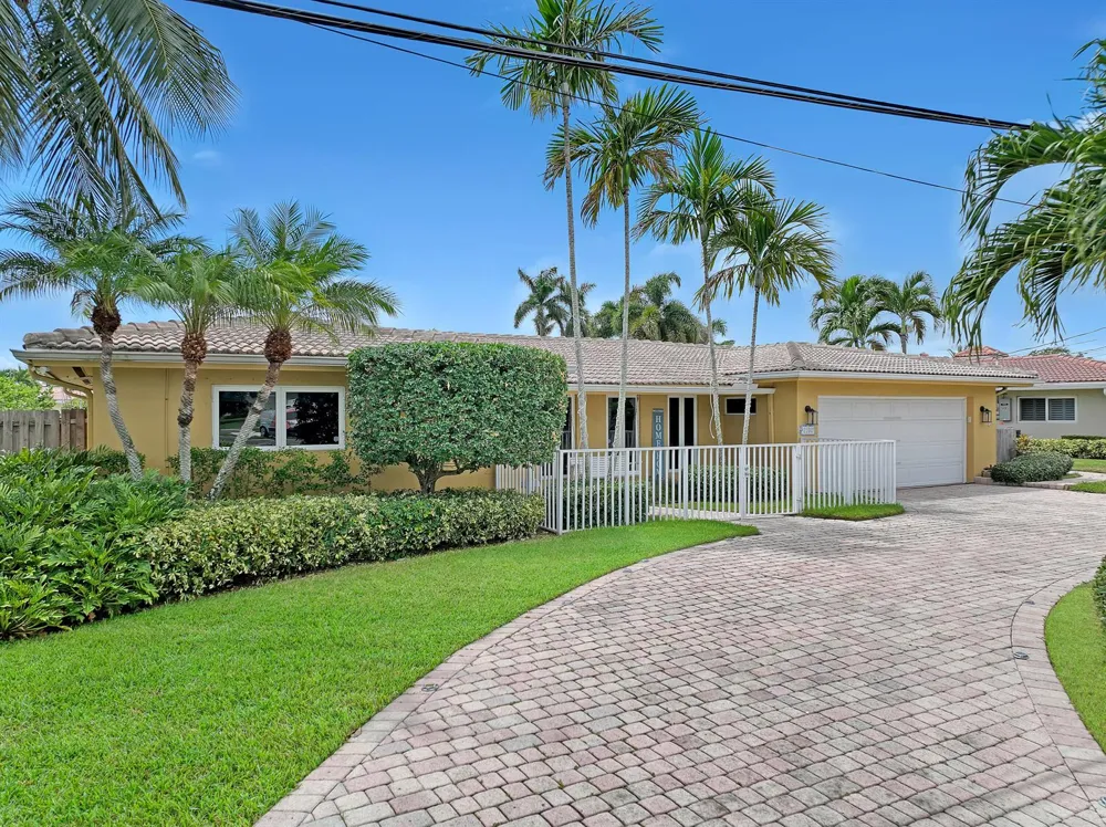 2100 NE 30th Court Lighthouse Point, FL 33064