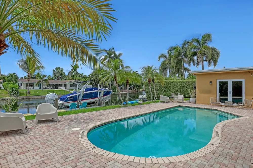2100 NE 30th Court Lighthouse Point, FL 33064