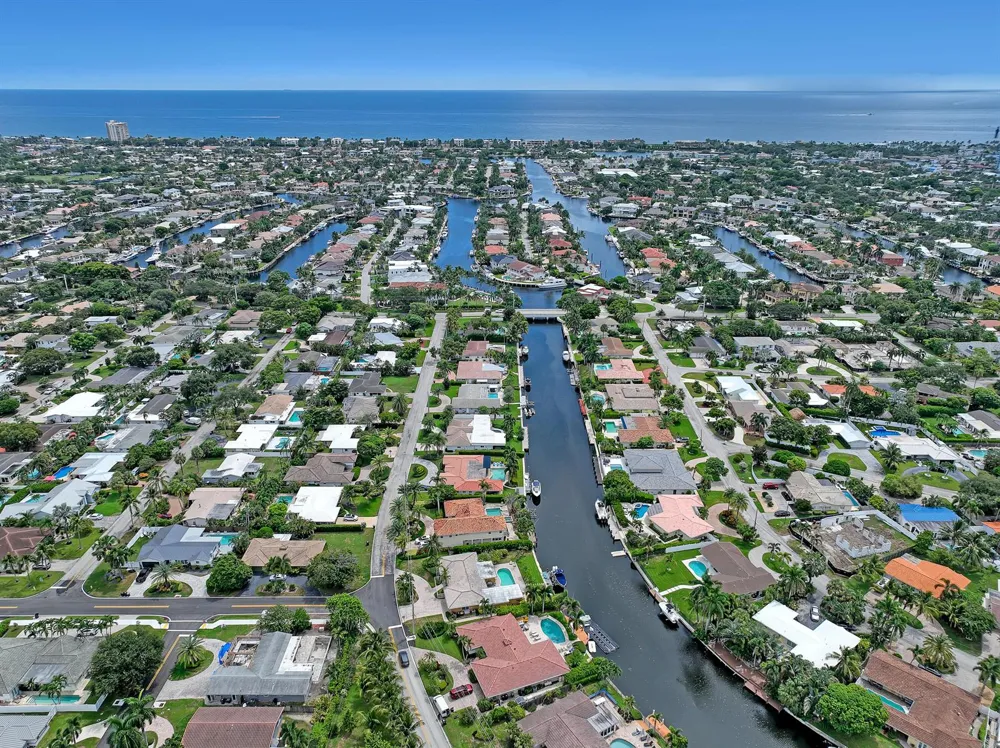 2100 NE 30th Court Lighthouse Point, FL 33064
