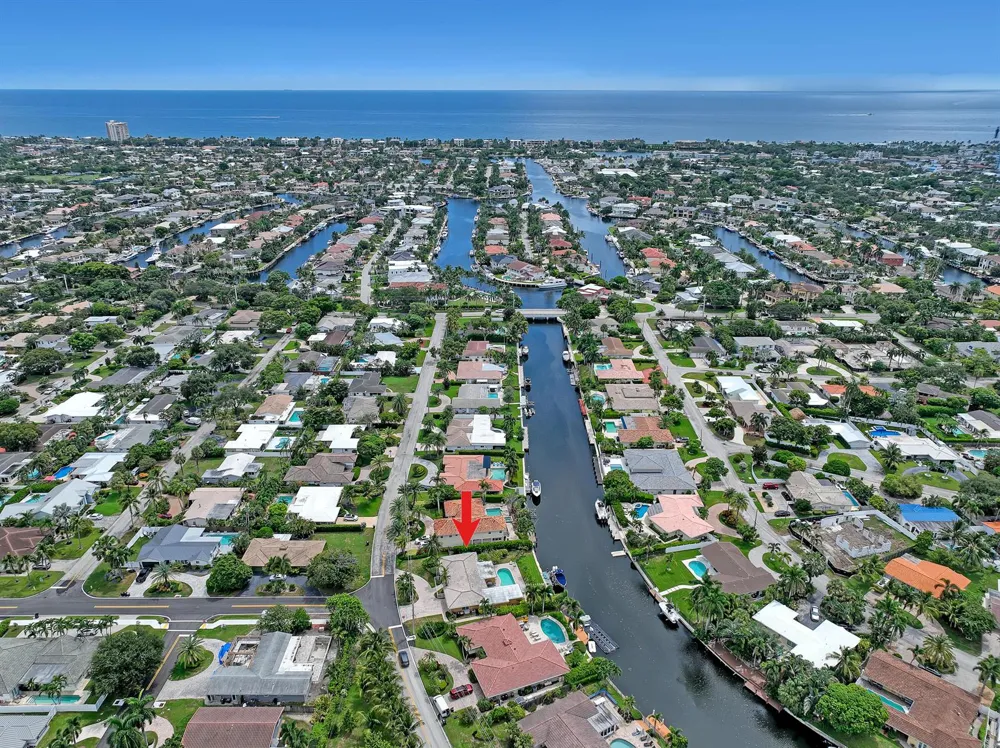 2100 NE 30th Court Lighthouse Point, FL 33064