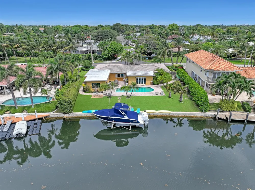 2100 NE 30th Court Lighthouse Point, FL 33064