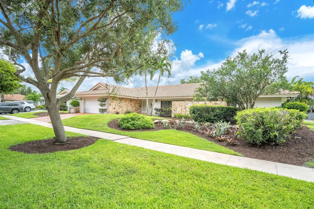 6878 Entrada Place #6878 Boca Raton, FL 33433