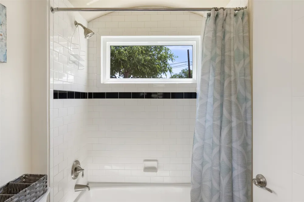 601 W 17th Street Georgetown, TX 78626