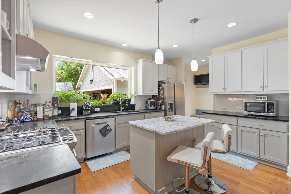 601 W 17th Street Georgetown, TX 78626