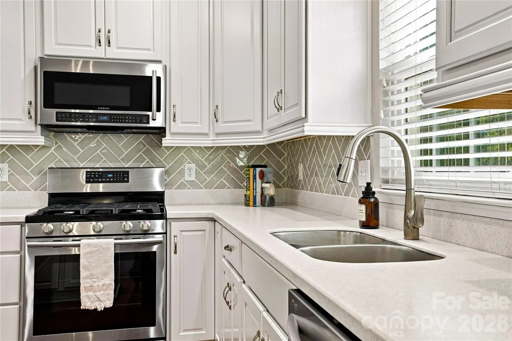 5477 Cambridge Bay Drive Charlotte, NC 28269