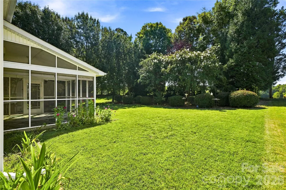 5477 Cambridge Bay Drive Charlotte, NC 28269