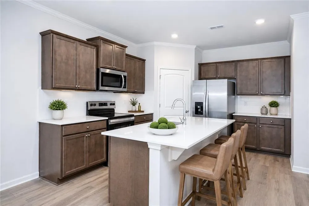 24 Berryville Dr Dawsonville, GA 30534