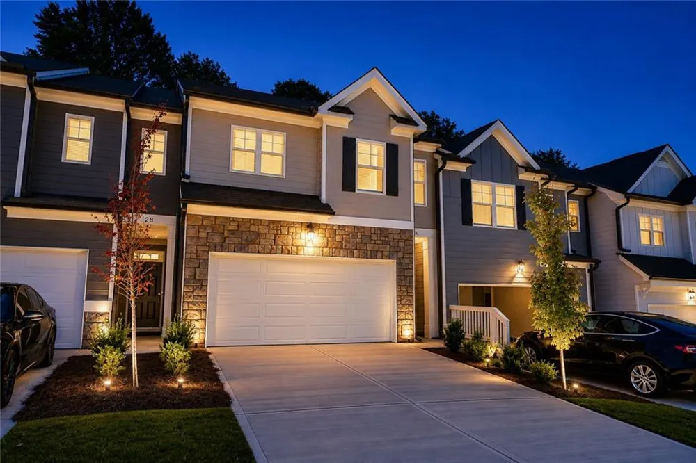 24 Berryville Dr Dawsonville, GA 30534