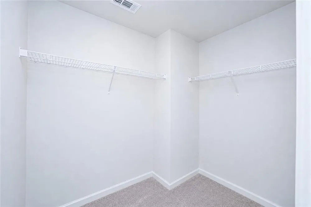 24 Berryville Dr Dawsonville, GA 30534
