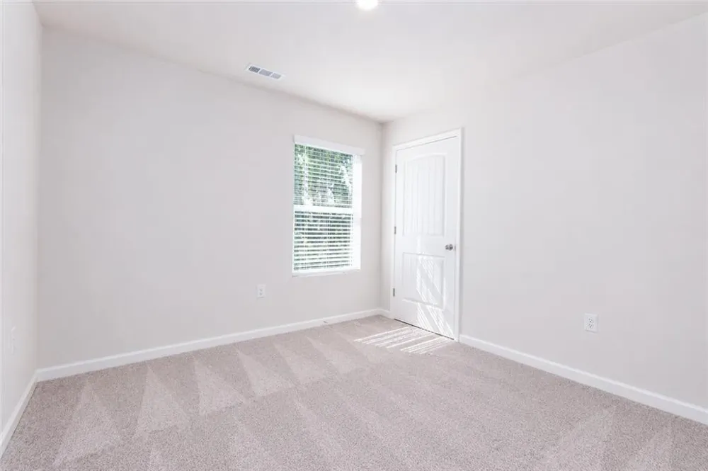 24 Berryville Dr Dawsonville, GA 30534