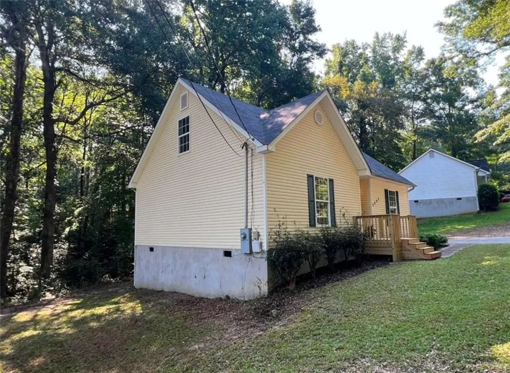 8062 Malone St. Douglasville, GA 30134