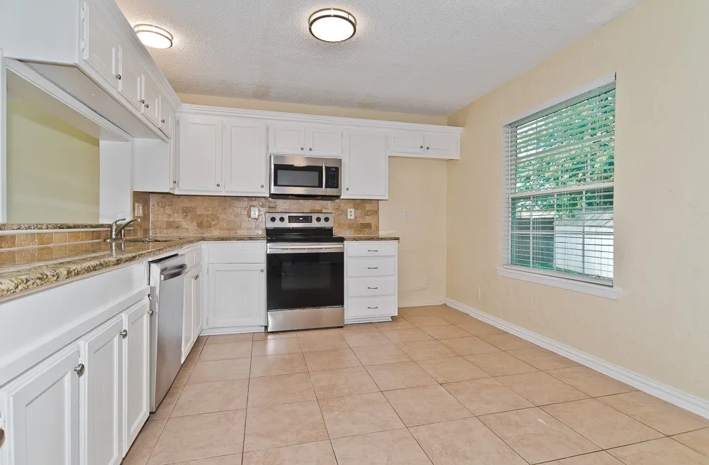 504 Circleview Drive Mansfield, TX 76063