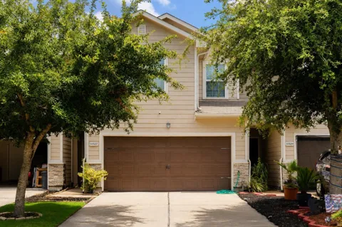 11527 Champions Green Drive
