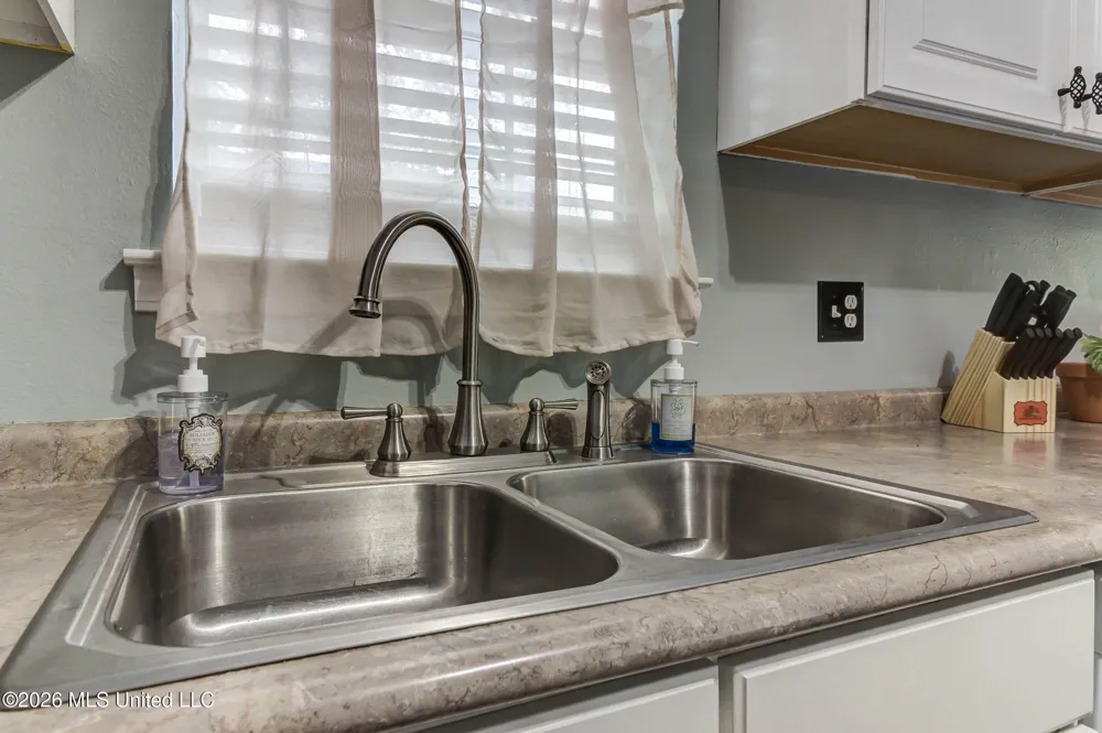 2007 45th Avenue Gulfport, MS 39501