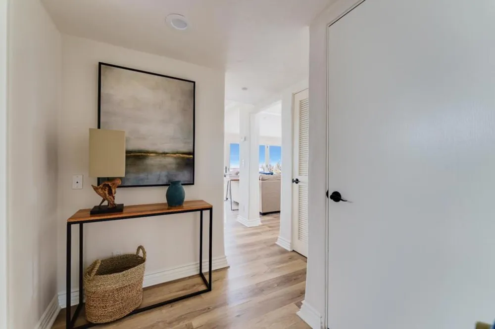 304 Grand Avenue Capitola, CA 95010