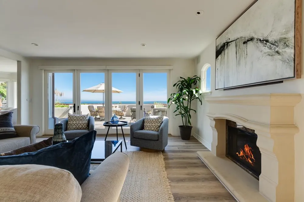 304 Grand Avenue Capitola, CA 95010