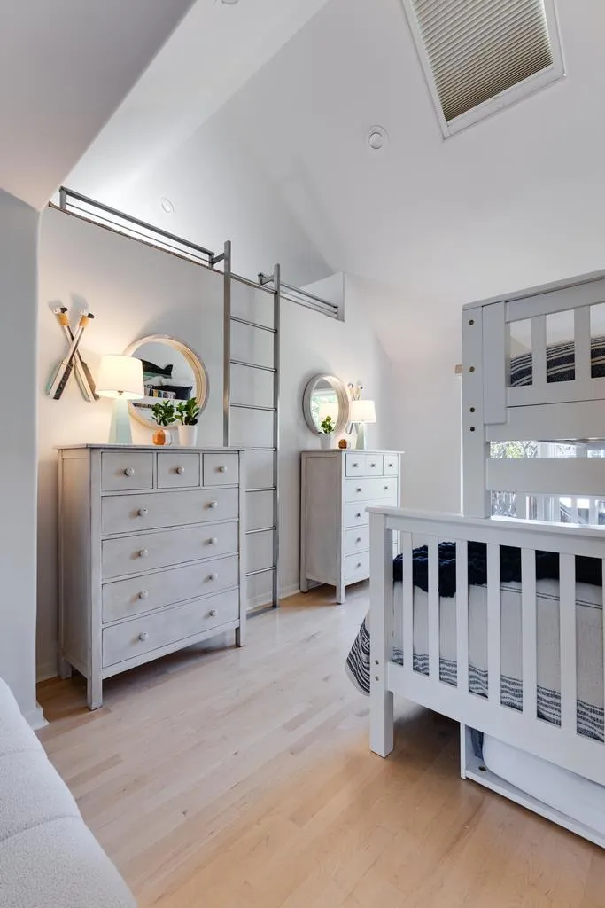 304 Grand Avenue Capitola, CA 95010