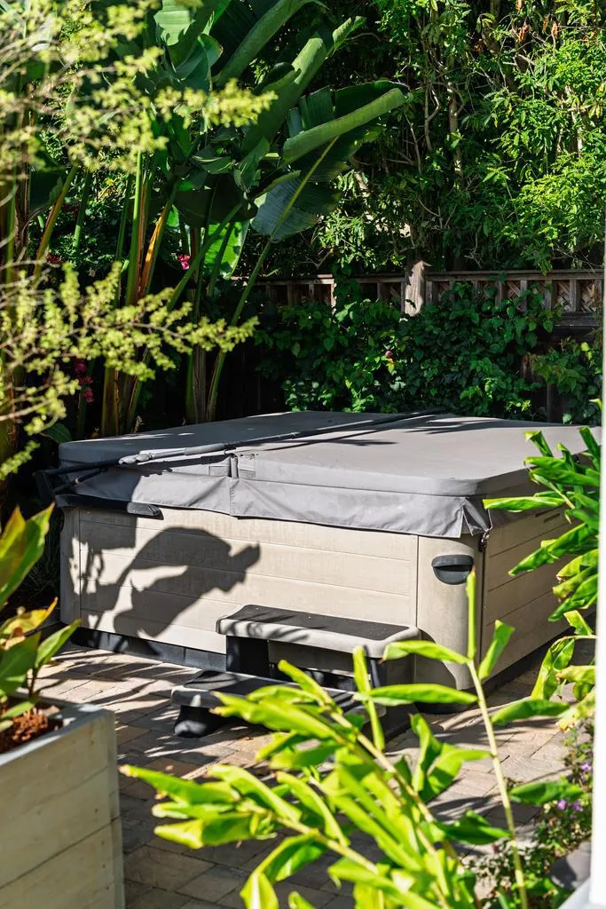 304 Grand Avenue Capitola, CA 95010