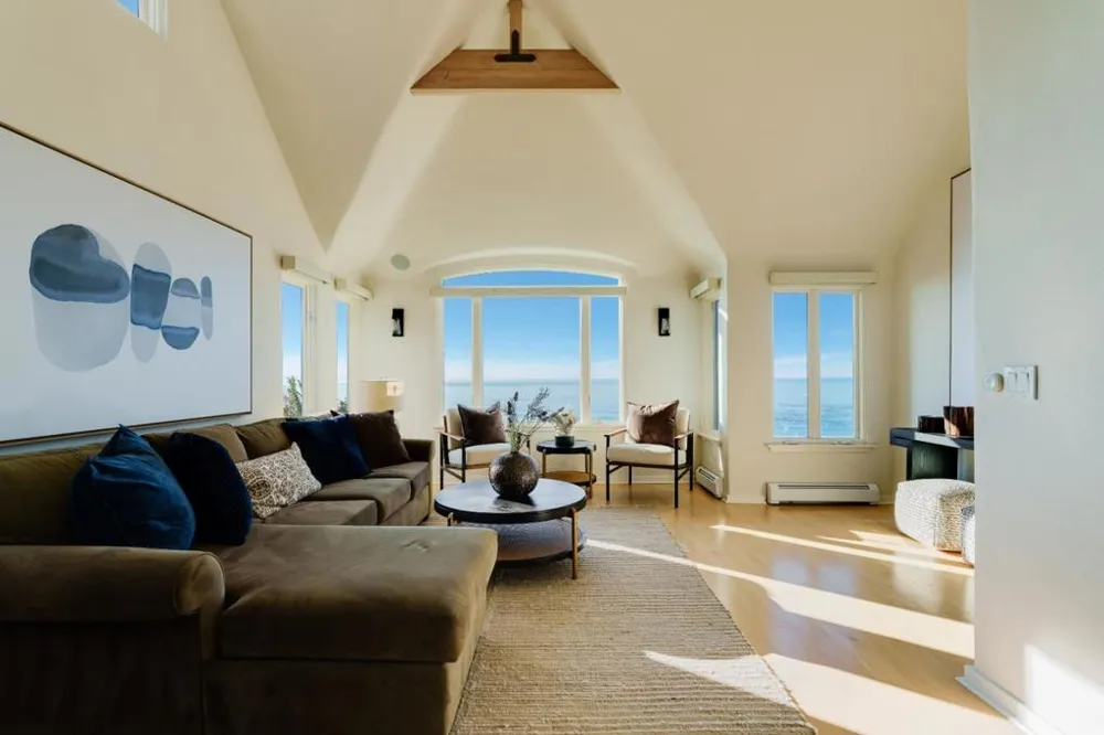 304 Grand Avenue Capitola, CA 95010