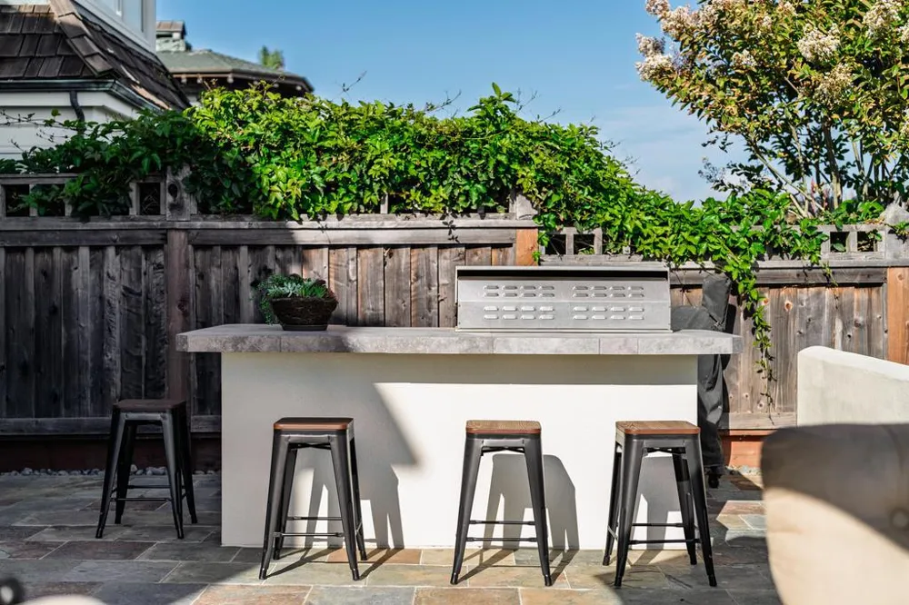 304 Grand Avenue Capitola, CA 95010
