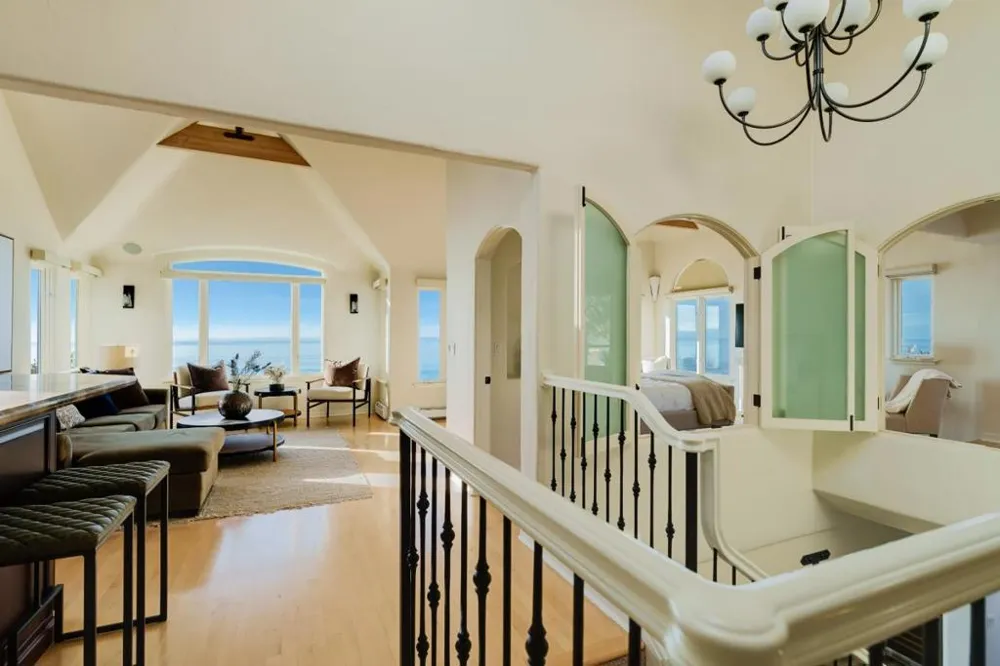 304 Grand Avenue Capitola, CA 95010