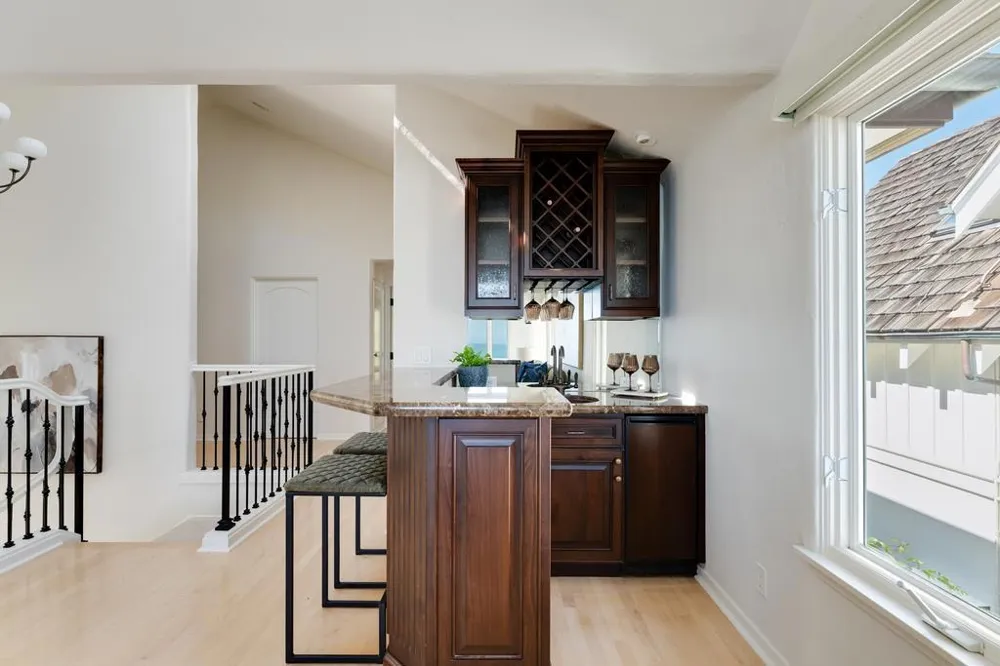 304 Grand Avenue Capitola, CA 95010