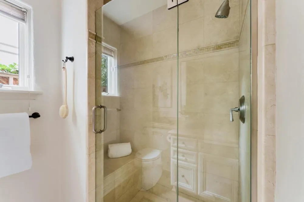 304 Grand Avenue Capitola, CA 95010