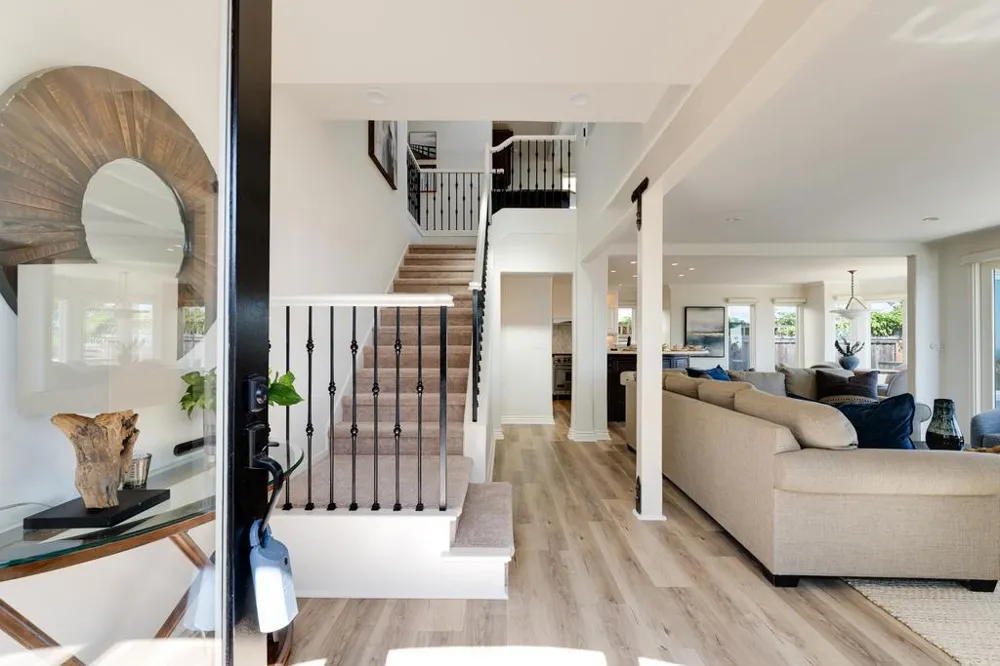 304 Grand Avenue Capitola, CA 95010