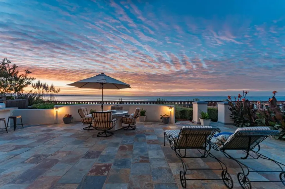 304 Grand Avenue Capitola, CA 95010