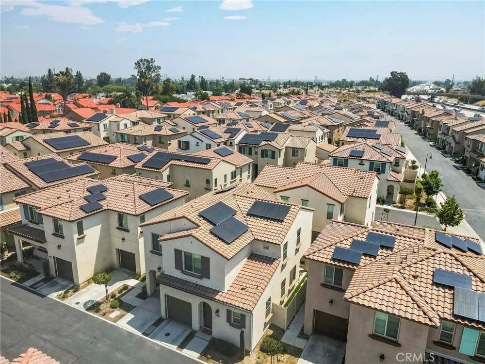 1927 S Apple Tree San Bernardino, CA 92408