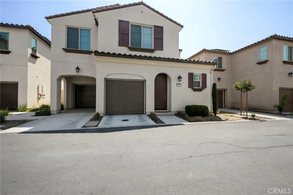 1927 S Apple Tree San Bernardino, CA 92408