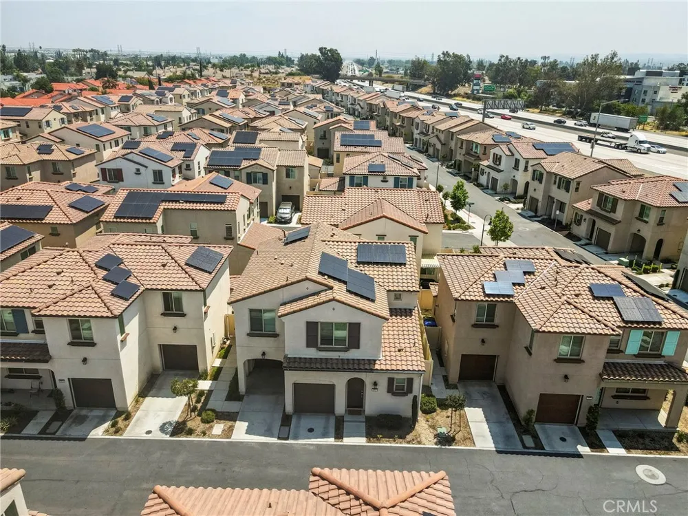 1927 S Apple Tree San Bernardino, CA 92408