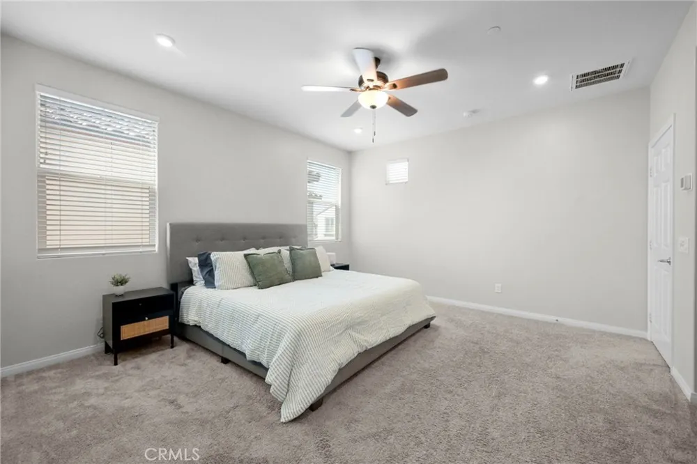 1927 S Apple Tree San Bernardino, CA 92408