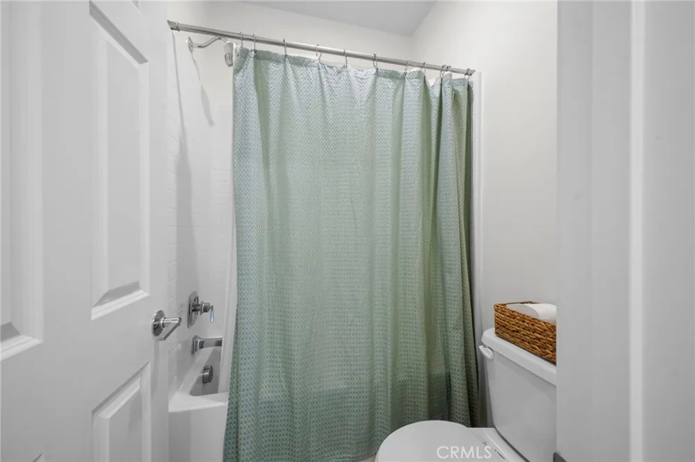 1927 S Apple Tree San Bernardino, CA 92408