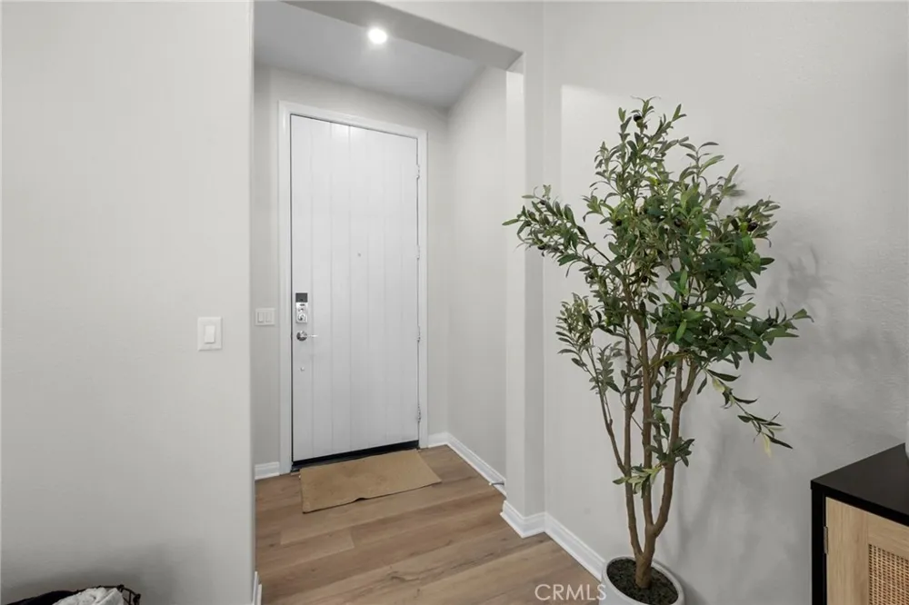 1927 S Apple Tree San Bernardino, CA 92408
