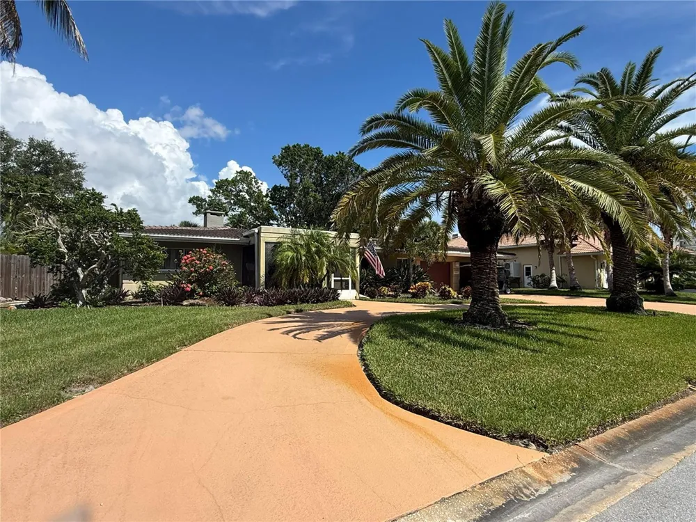 5541 CAPE AQUA DRIVE Sarasota, FL 34242