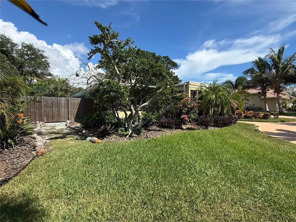 5541 CAPE AQUA DRIVE Sarasota, FL 34242