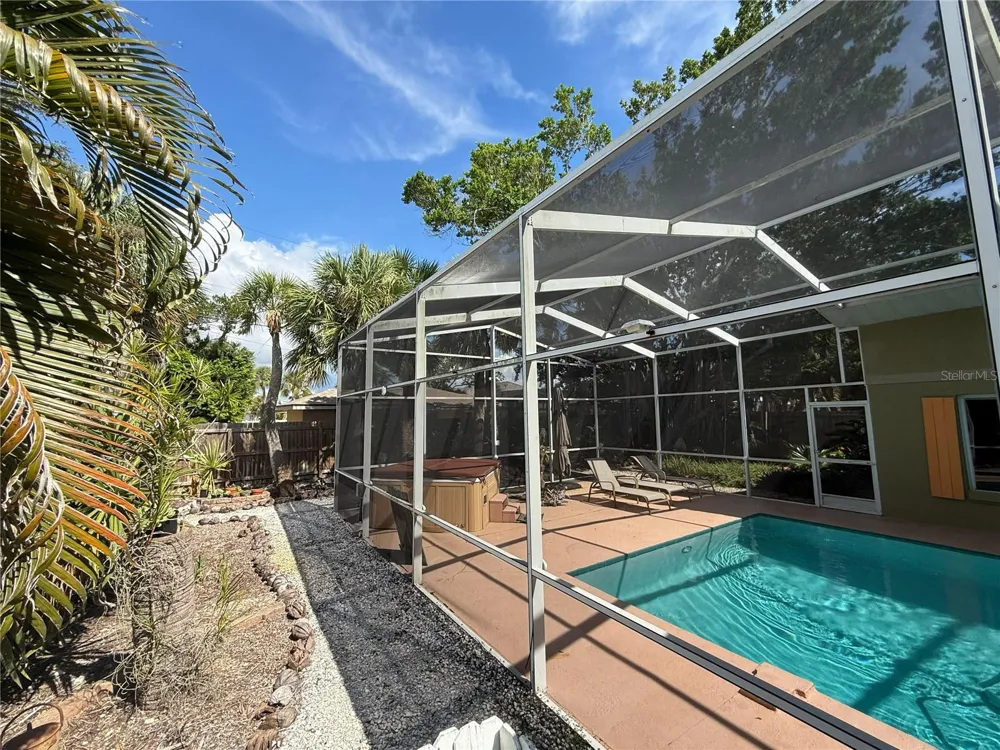 5541 CAPE AQUA DRIVE Sarasota, FL 34242
