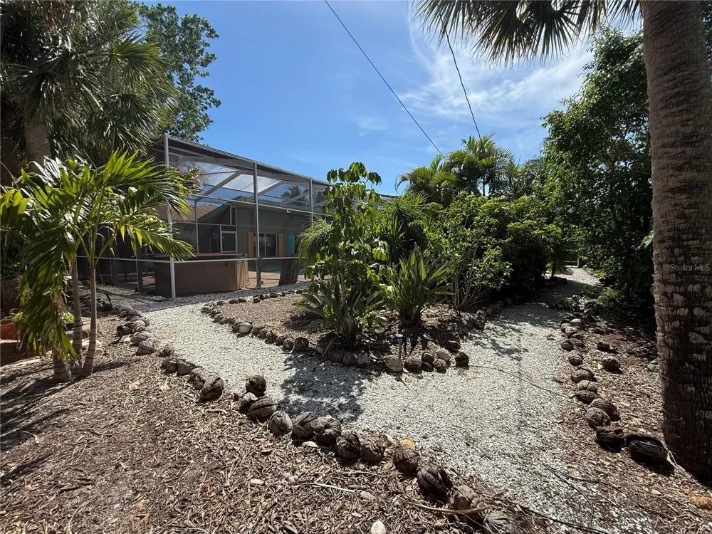5541 CAPE AQUA DRIVE Sarasota, FL 34242