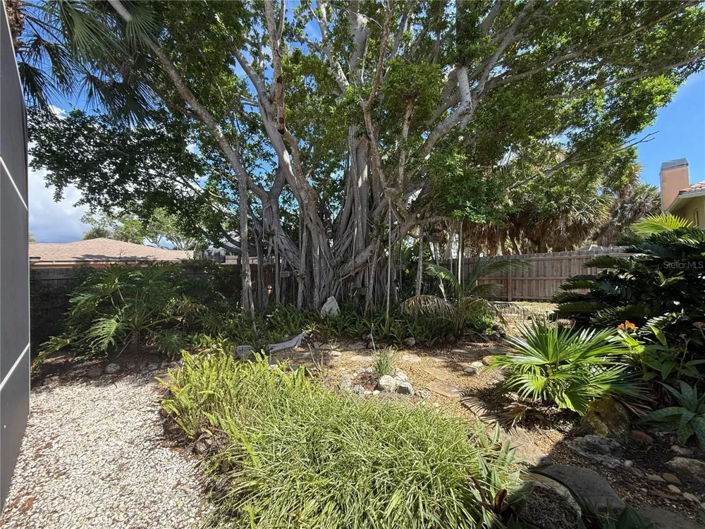 5541 CAPE AQUA DRIVE Sarasota, FL 34242