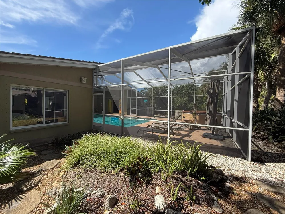 5541 CAPE AQUA DRIVE Sarasota, FL 34242