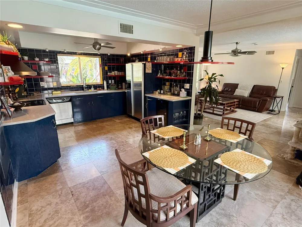 5541 CAPE AQUA DRIVE Sarasota, FL 34242