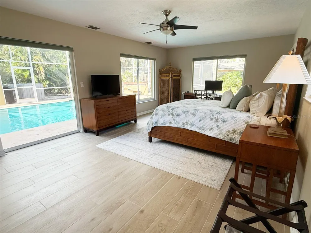 5541 CAPE AQUA DRIVE Sarasota, FL 34242