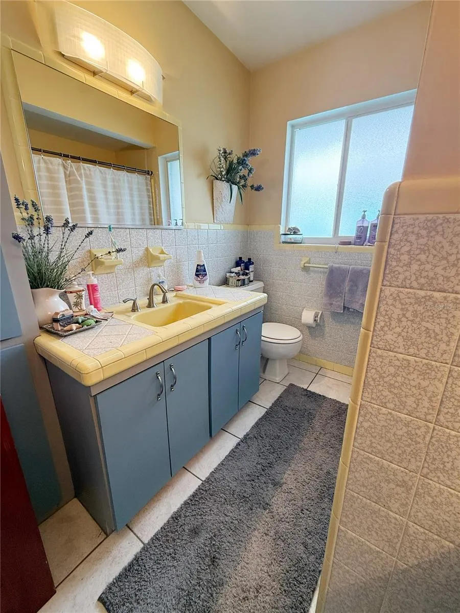 5541 CAPE AQUA DRIVE Sarasota, FL 34242